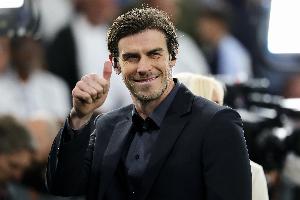 貝老板！泰晤士報(bào)：貝爾牽頭的財(cái)團(tuán)4000萬鎊報(bào)價(jià)收購(gòu)卡迪夫城