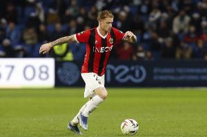 意媒：布朗被截胡后，米蘭關注尼斯邊衛(wèi)梅爾文-巴德