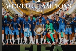 老隊(duì)長(zhǎng)阿斯皮利奎塔轉(zhuǎn)發(fā)奪冠海報(bào)：祝賀藍(lán)軍，世界冠軍！