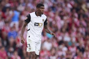 BBC：莫斯克拉飛往新加坡加入阿森納季前賽陣容，轉(zhuǎn)會即將完成