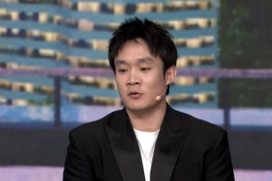 小?。罕荣惽ё?nèi)f化但大家始終團(tuán)結(jié) 今天第一次解說&看得很感動