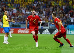 技驚四座！德凱回敲做球，德布勞內(nèi)禁區(qū)線上轟出世界波直掛死角