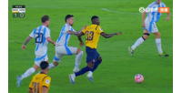10人vs10人！凱塞多兩黃變一紅，厄瓜多爾、阿根廷均10人應戰(zhàn)！