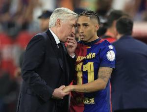 每體：安帥對皇馬巴薩球員采用雙重標準，拉菲參加了無意義的比賽