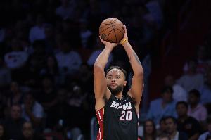 打打輔助！李凱爾16分鐘送出6次助攻 3中1拿到2分&另有2板2帽