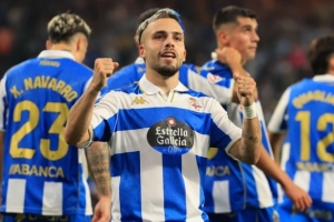 西乙格局初顯：拉科、桑坦德兩支老牌勁旅強(qiáng)勢(shì)領(lǐng)跑 沖甲懸念陡增