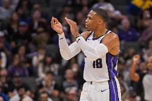 徐靜雨：給足威少球權(quán)他仍是無所不能 不要求戰(zhàn)績他處處都是亮點(diǎn)