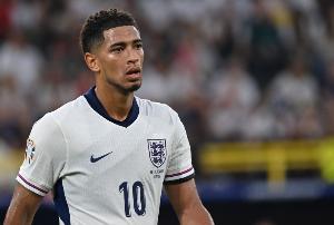 TA：貝林厄姆將在英格蘭今晚比賽中替補，羅杰斯繼續(xù)首發(fā)10號位