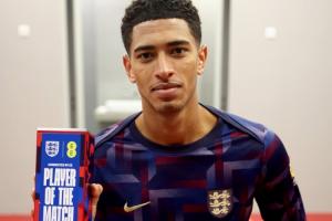 斬獲MVP！貝林創(chuàng)造1機(jī)會(huì)+2關(guān)鍵傳球12對(duì)抗7成功，評(píng)分7.6全場(chǎng)第3