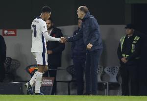 郵報(bào)：圖赫爾避免貝林吃二黃很明智，但貝林仍振臂怒目不滿被換下