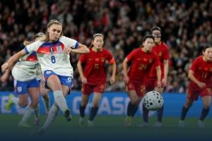 滄海桑田！10年前王霜雙響中國女足2-1英格蘭，如今0-8慘敗