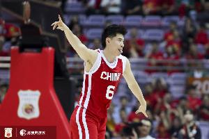 替下胡明軒！男籃今晚首發(fā)：高詩巖程帥澎朱俊龍小曾周琦 ???