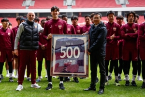 動(dòng)態(tài) ? 海港隊(duì)明日啟程亞冠客場(chǎng)，希望以理想結(jié)果為賽季收官