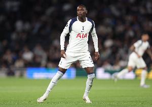 記者：穆阿尼參加熱刺今日訓(xùn)練，約翰遜、烏多吉缺席