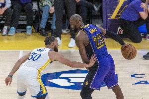 ??詹庫東字班可能均無緣評獎？記者曬可能無緣65場標準的球星們