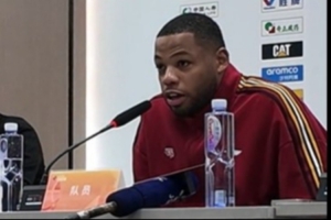 斯佩爾曼：在北京隊打球會被驚艷到 周琦趙睿實力太強啦