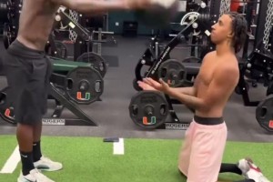 約羅、梅努在一起度假和訓(xùn)練，期待他倆新賽季的表現(xiàn)