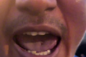 博主：韓喬生老師啊，剛才黃健翔老師沒敢預(yù)測(cè)南京蘇州世紀(jì)之戰(zhàn)