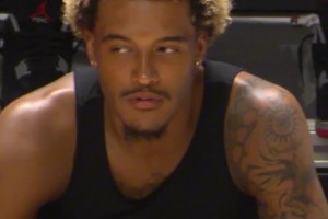 馬刺眾將觀看夏聯(lián)！兄弟們都一個人怎么就索漢你小子帶個女朋友！